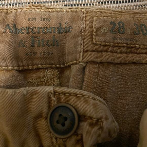 Men’s Abercrombie & Fitch Slim-Straight Chinos - Picture 3 of 5